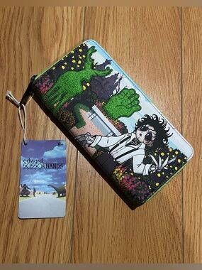 Loungefly Edward Scissorhands garden topiary bushes wallet NWT Tim Burton Gothic